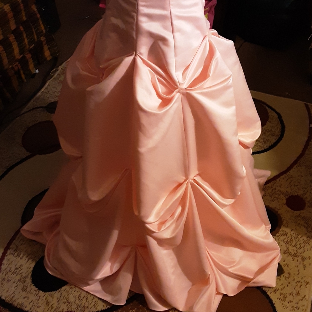 Prom gown - Picture 3 of 6